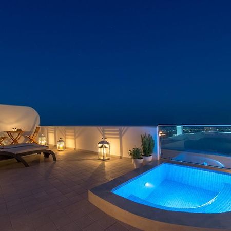 Anamnesis City Spa Fira  Bilik gambar
